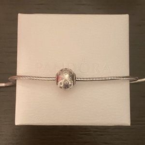 Pandora Bracelet Essence Collection